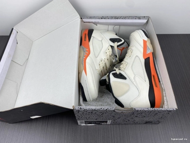 DC1060-100 Jordan Orange Retro 5 Total 0823